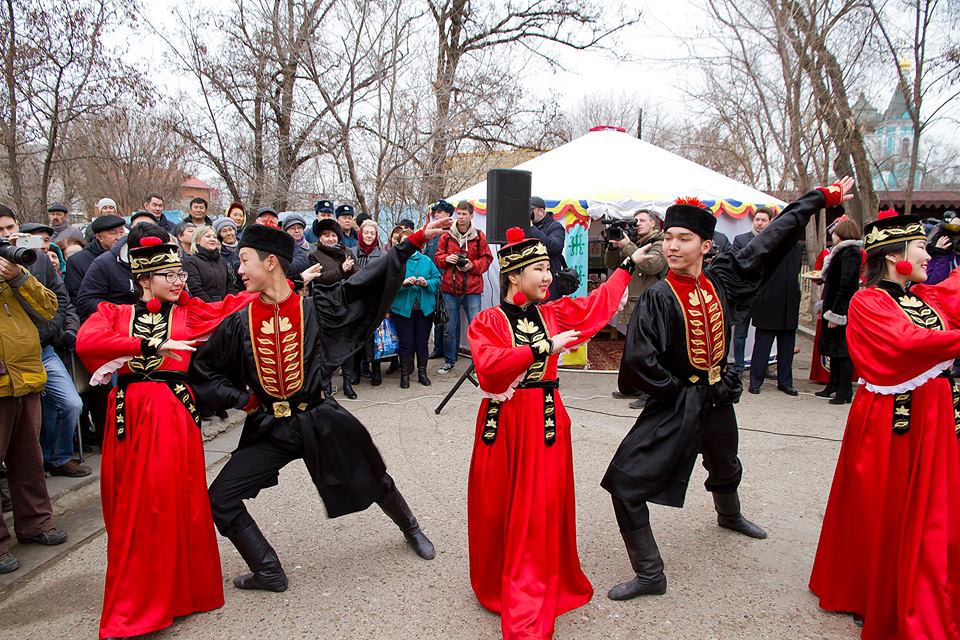В Астрахани отметили калмыцкий народный праздник Цаган-Сар