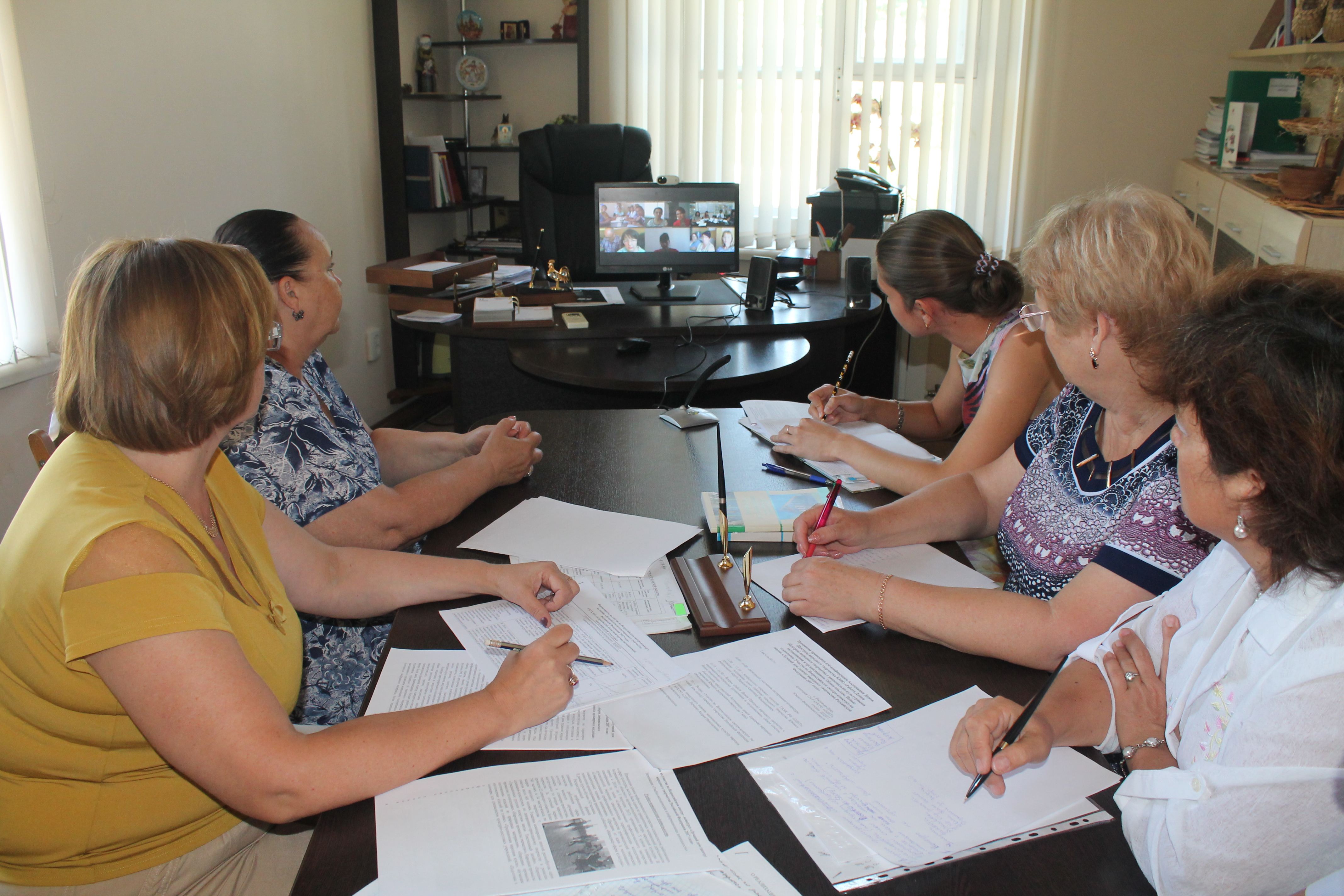 2 августа Астраханский областной научно-методический центр принял участие в веб-конференции Ассоциации Домов (Центров) народного творчества