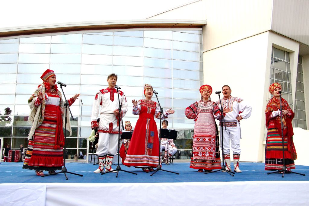 Областной центр народной культуры представил культурную программу на сельскохозяйственной ярмарке