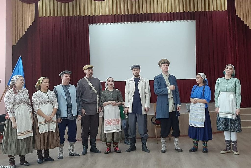 Ансамбль традиционной песни астраханских казаков выступил в Астраханском доме-интернате