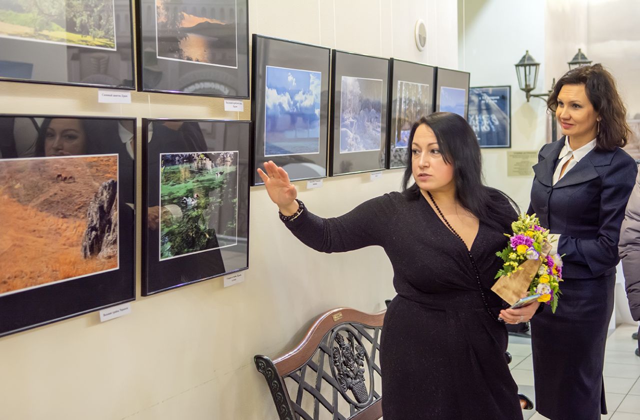 В Астрахани открылась фотовыставка Елены Кустовой