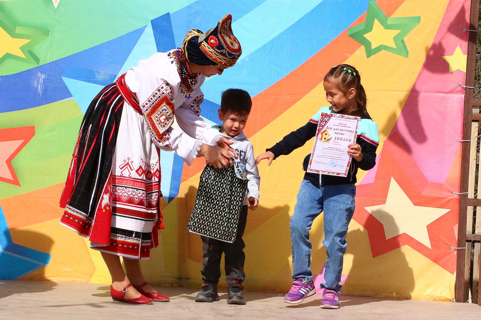 В Центре народной культуры наградили участников детских конкурсов
