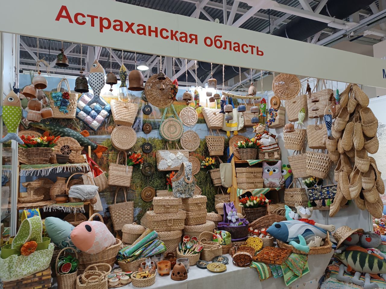 Народные ремесла Астраханской области представлены на московской выставке «ЛАДЬЯ. Весенняя фантазия-2024»